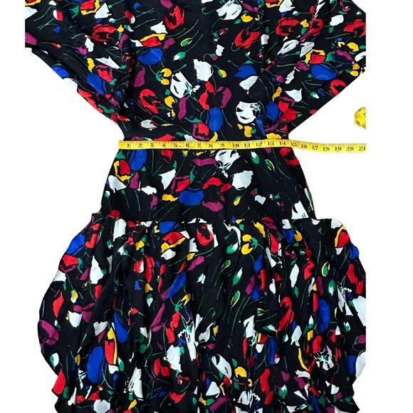 St. Gillian 100% Silk Vintage Ruffle Abstract Flowers I 12 - Picture 5 of 7